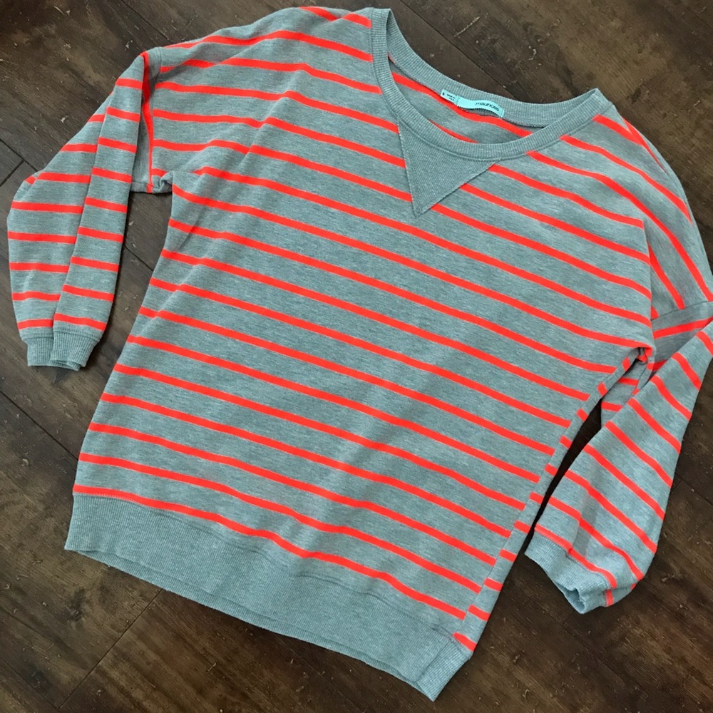 Cute Maurice’s sweater shirt. Excellent condition!